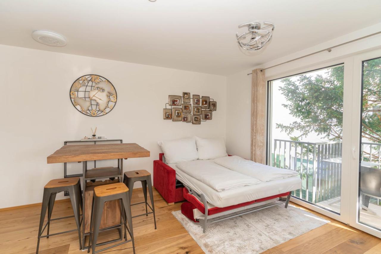 Luxurious Apartment With Big Balcony Near City Center 维也纳 外观 照片